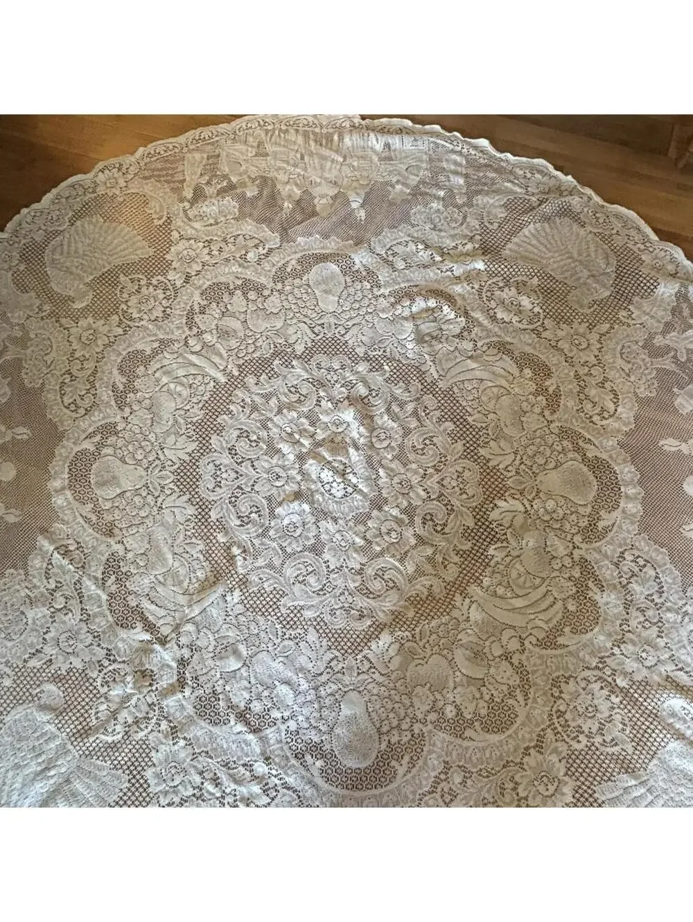 Vintage Figural Lace Tablecloth Round 68” Scenic Banquet Birds
